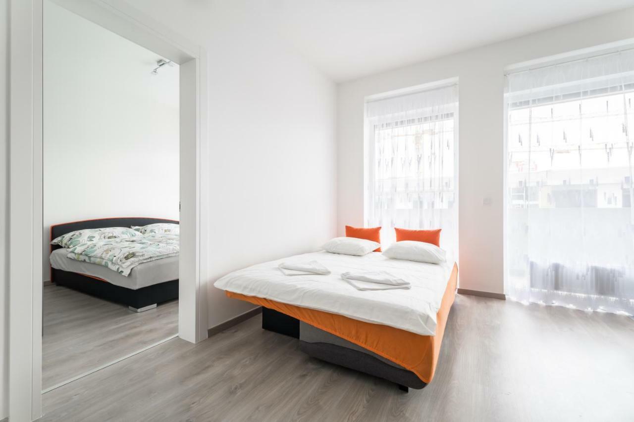 Bpr Chic White Home With Terrace & A/C & Garage Budapeşte Dış mekan fotoğraf